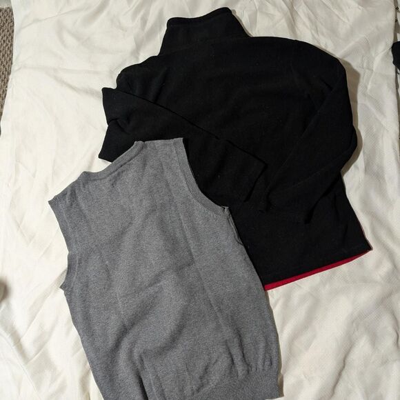 Bundle of 2 Kid's Large holiday sweaters - Picture 3 of 5